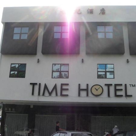 Time Hotel Seremban Exterior foto